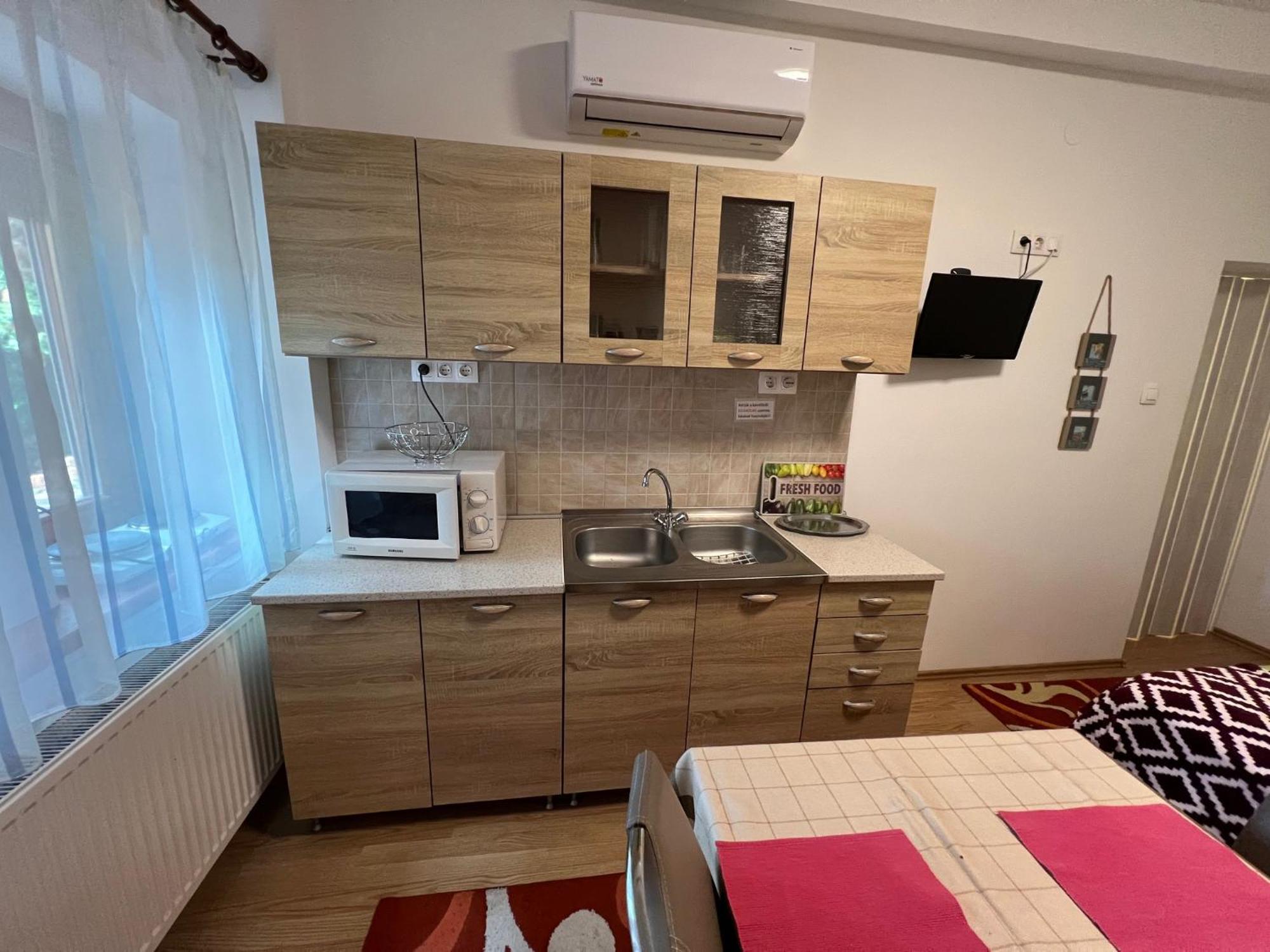 Szahara Vendeghaz Daire Kerekegyháza Dış mekan fotoğraf