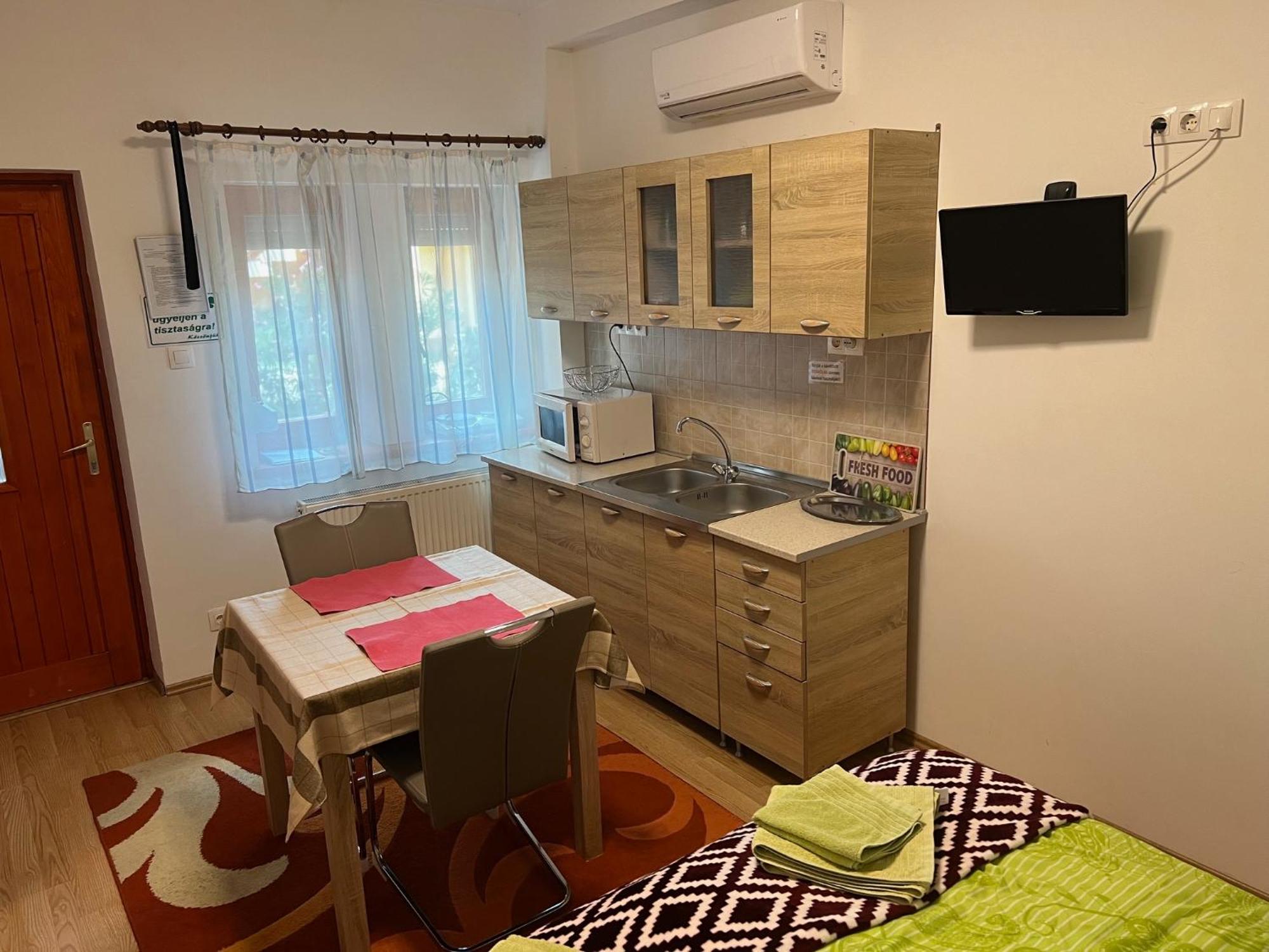 Szahara Vendeghaz Daire Kerekegyháza Dış mekan fotoğraf